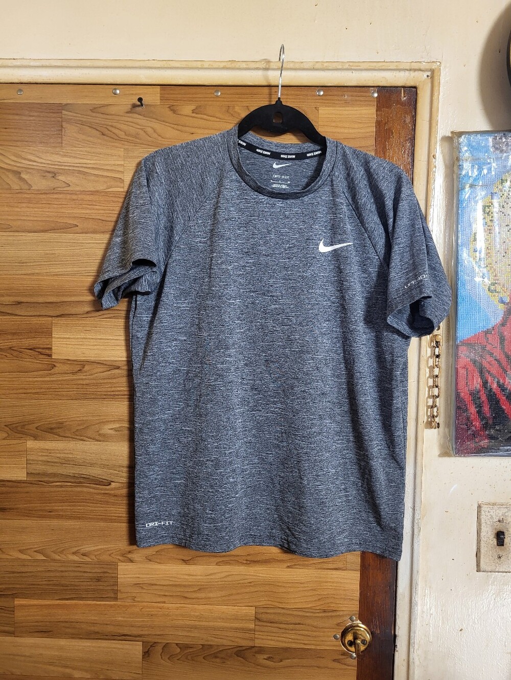 Nike Swim Mens Sz Small Shirt Activewear Outdoor UPF 40 Beach Surf Hiking Pool